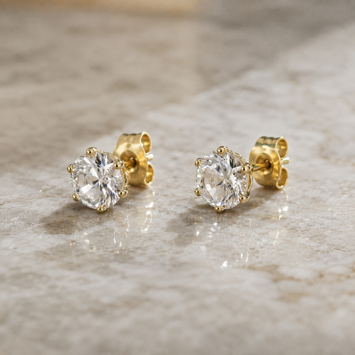 KHUYÊN TAI DIAMOND
