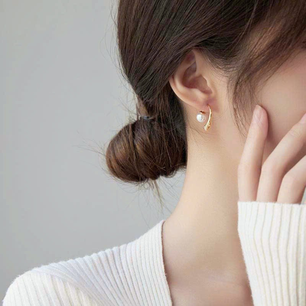 KHUYÊN TAI ELLIE