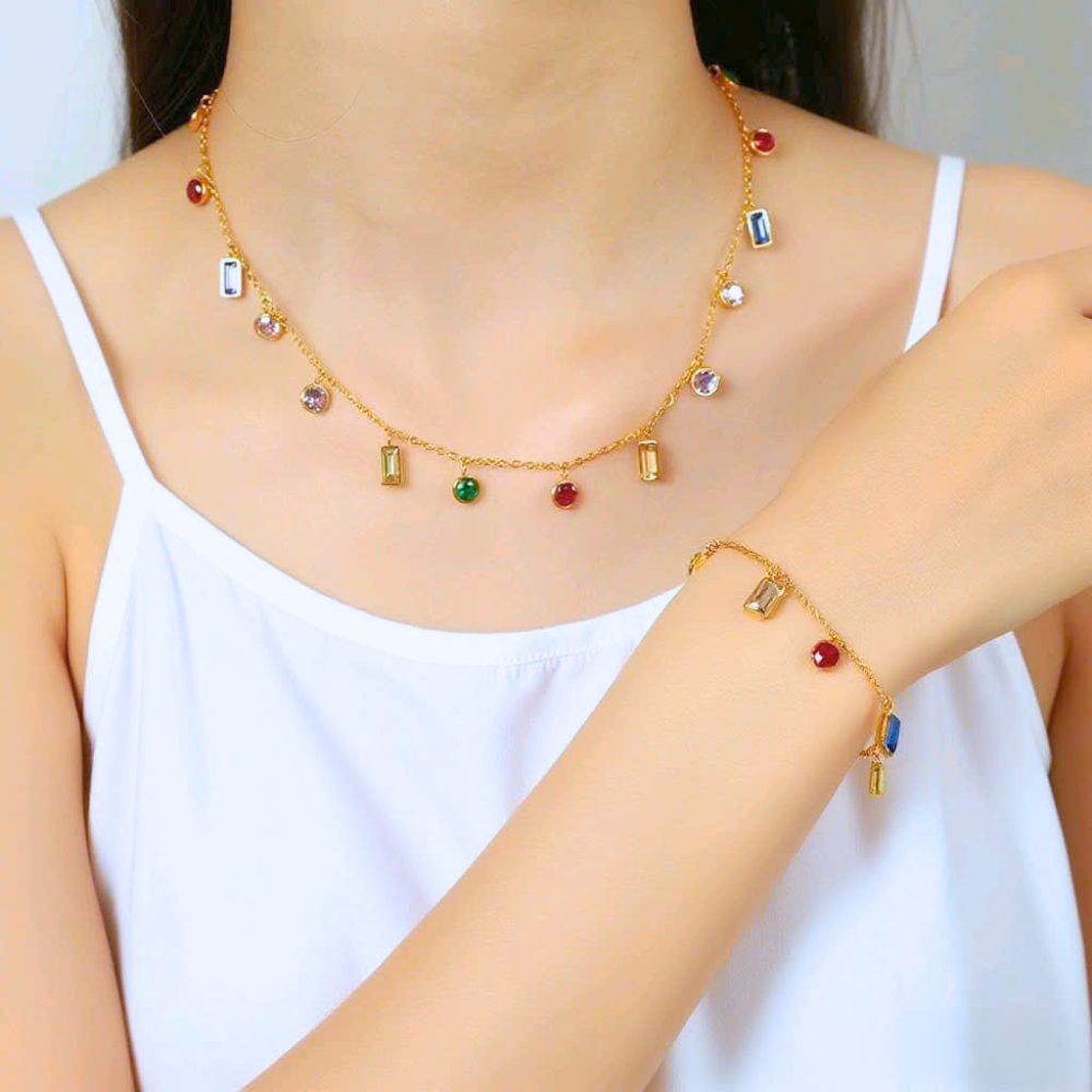 LẮC TAY KARINA
