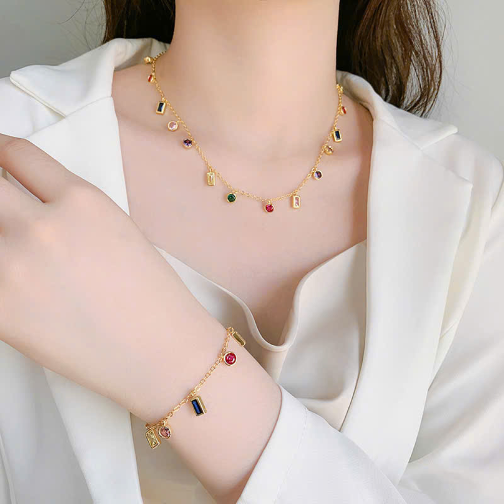 LẮC TAY KARINA
