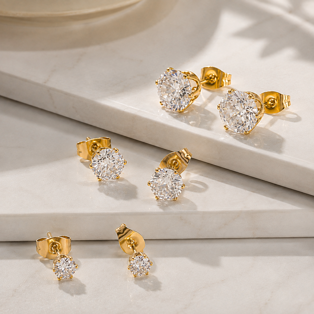 KHUYÊN TAI DIAMOND