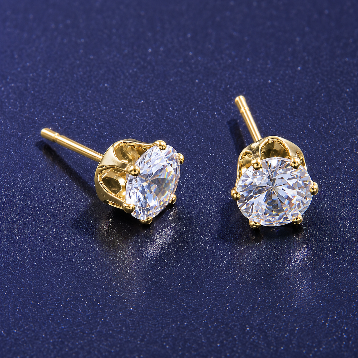 KHUYÊN TAI DIAMOND